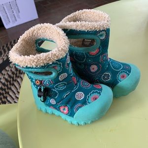 Bogs toddler boots